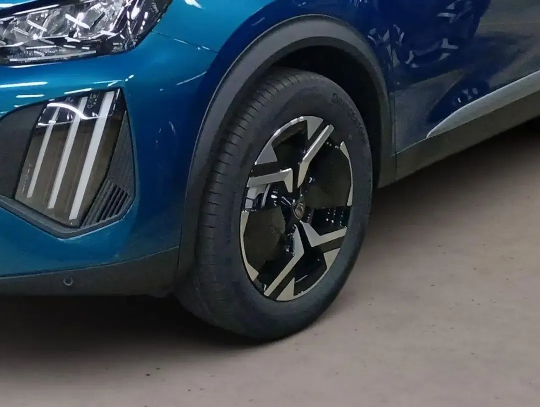 Peugeot 2008 - Thumbnail 8