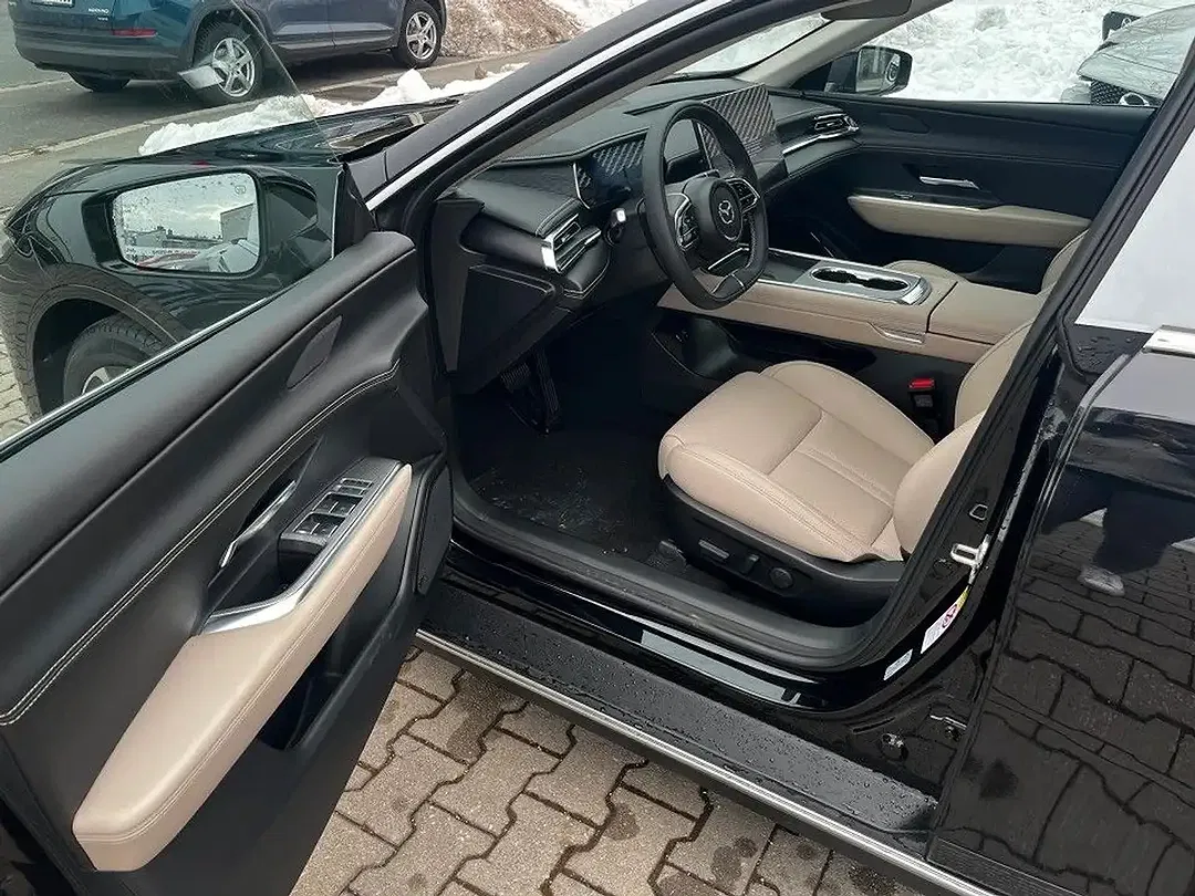 Mazda 6e - Thumbnail 12