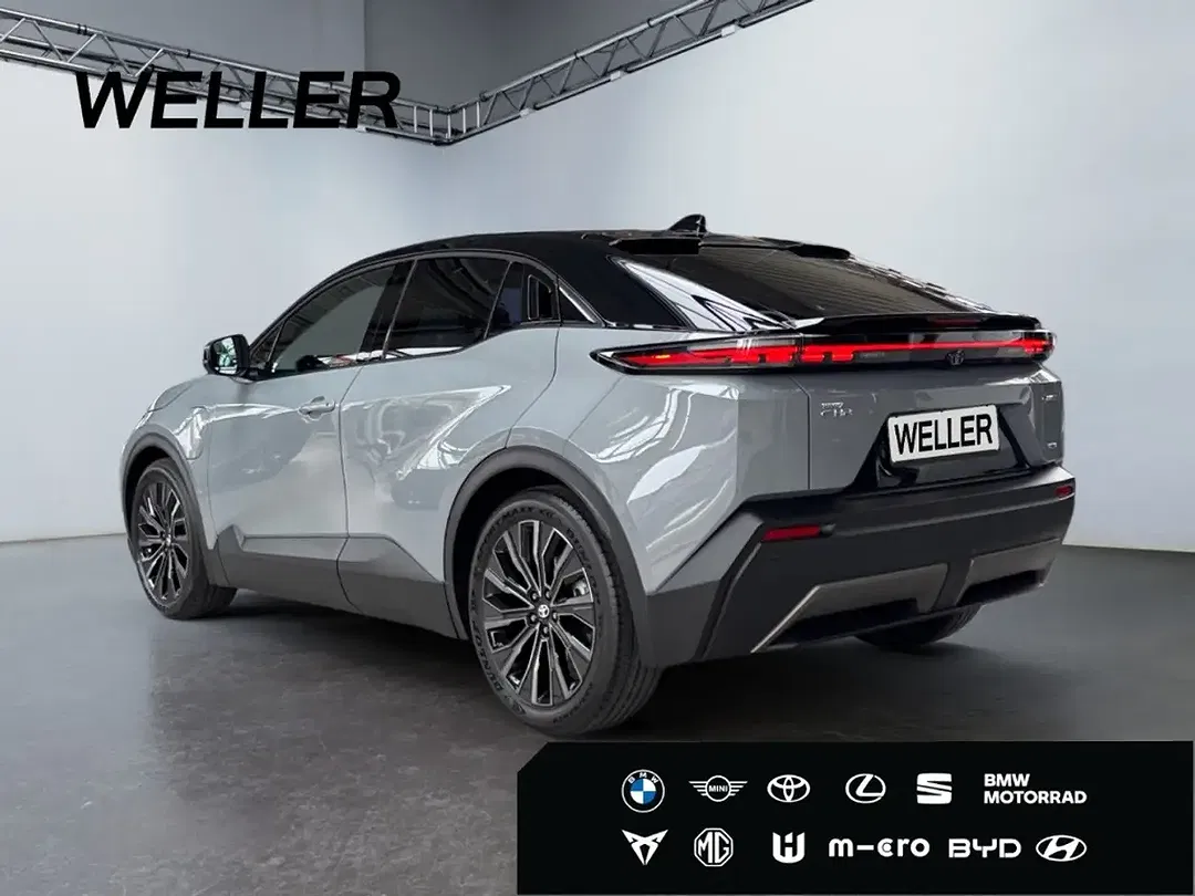 Toyota C-HR - Thumbnail 6
