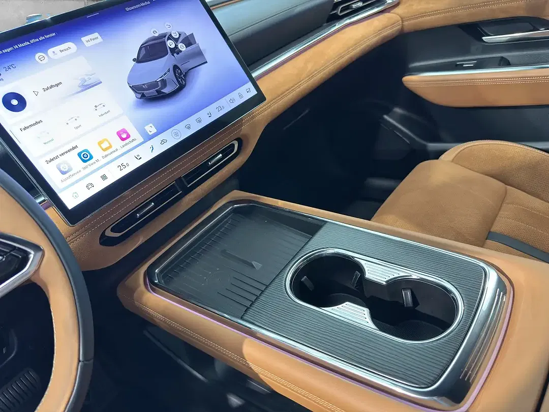 Mazda 6 - Thumbnail 9