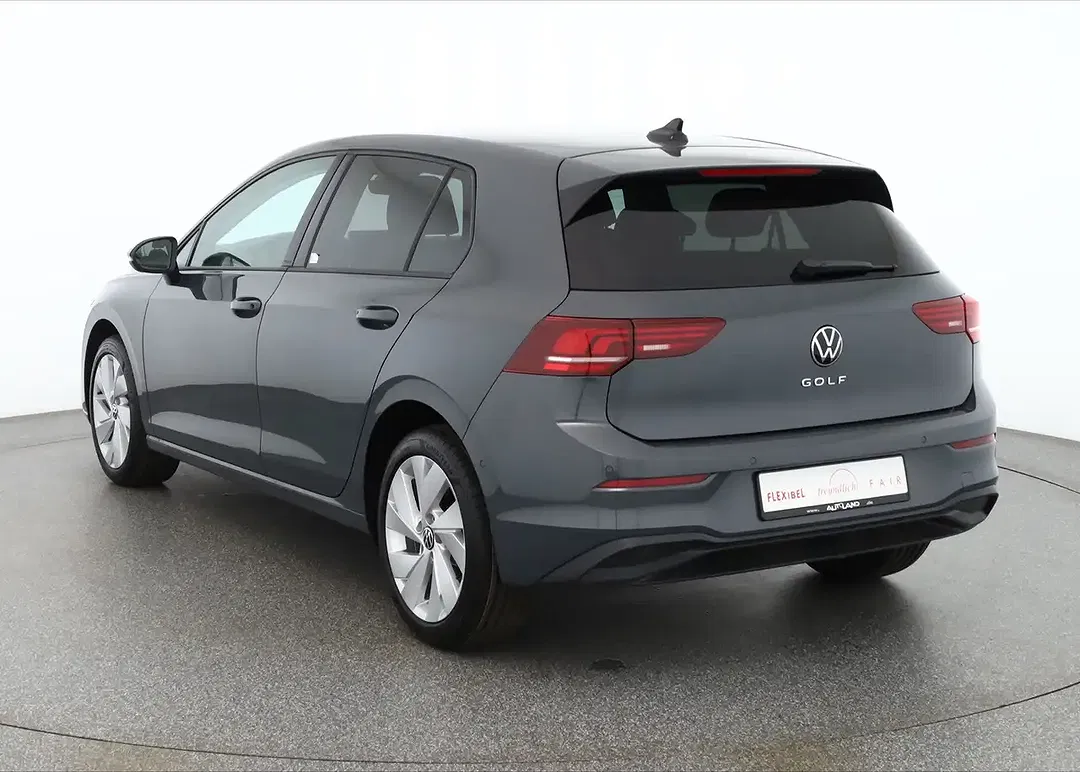 Volkswagen Golf - Thumbnail 3