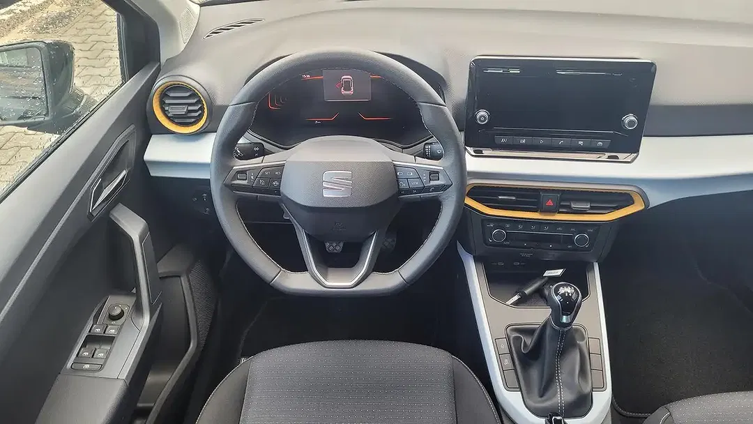SEAT Arona - Thumbnail 8