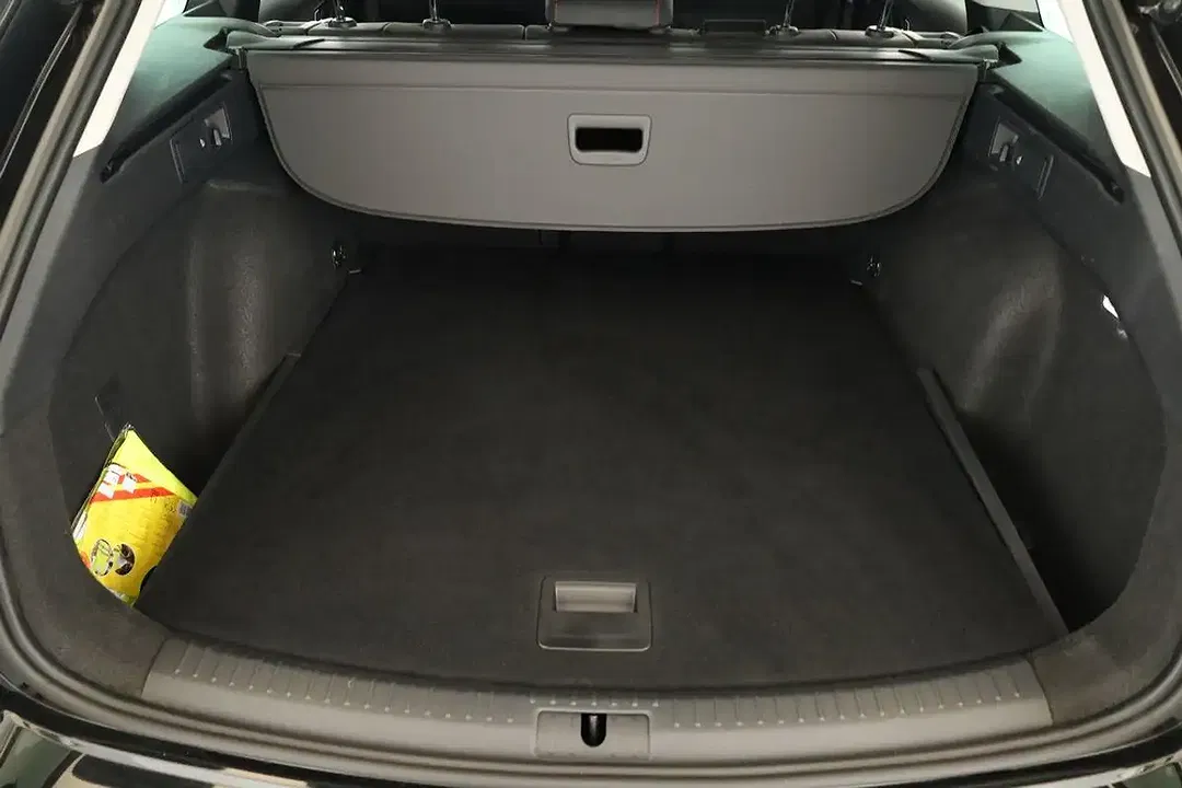 SEAT Leon - Thumbnail 10