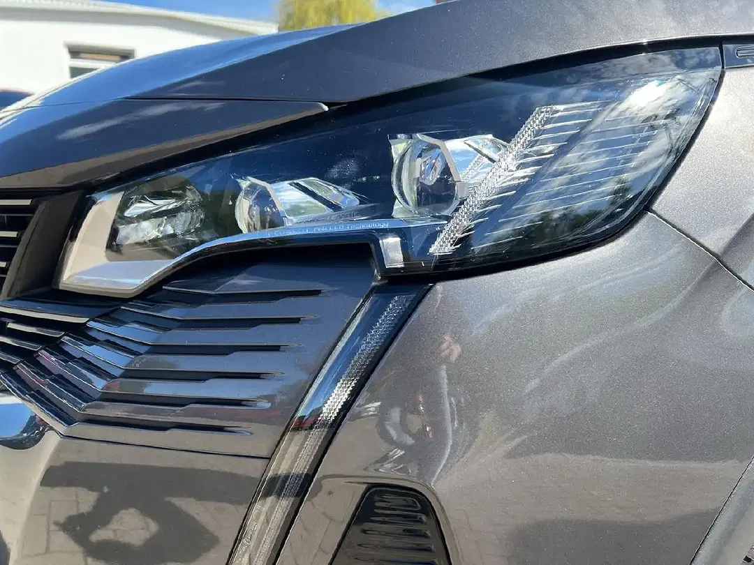 Peugeot 5008 - Thumbnail 10