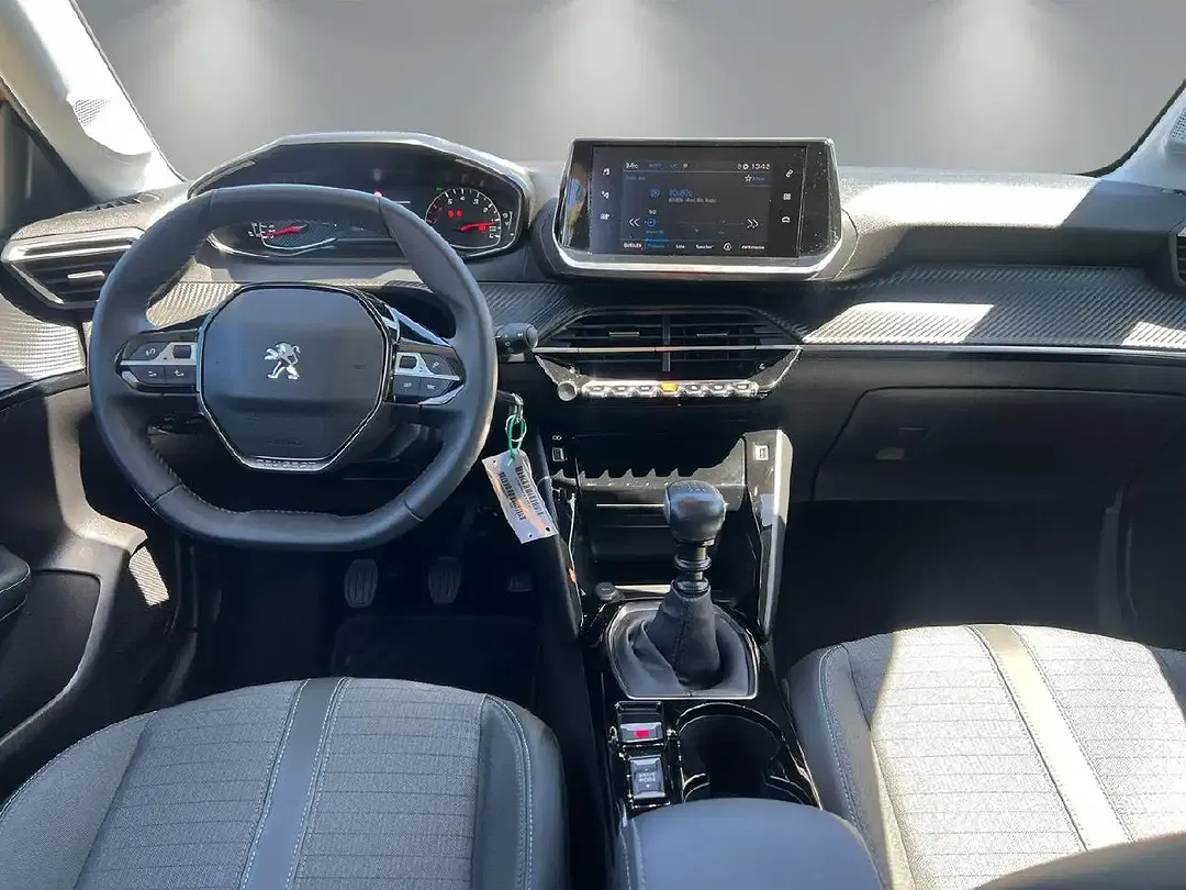 Peugeot 208 - Thumbnail 14