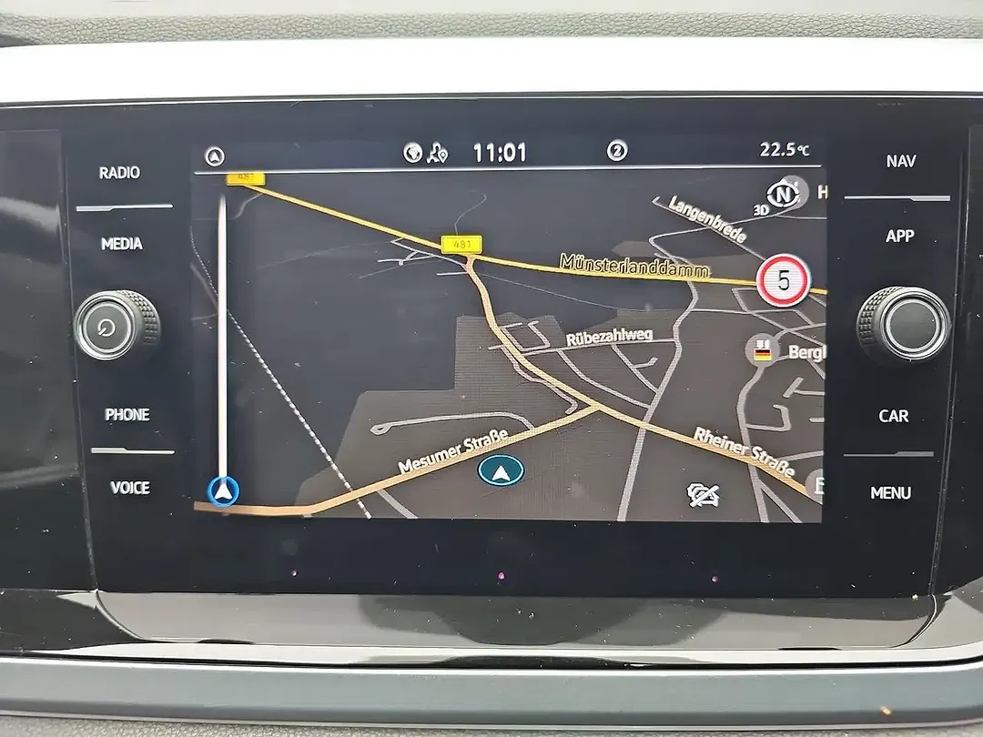 Volkswagen Polo - Thumbnail 9