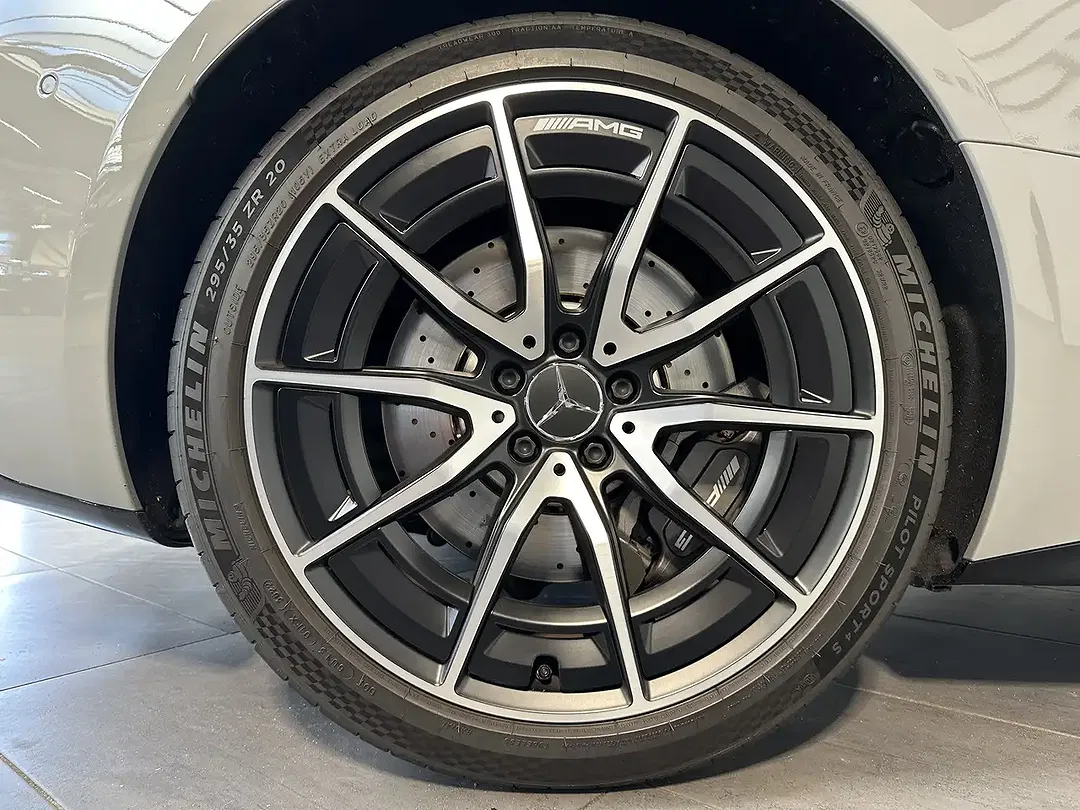 Mercedes-Benz SL 43 AMG - foto 2