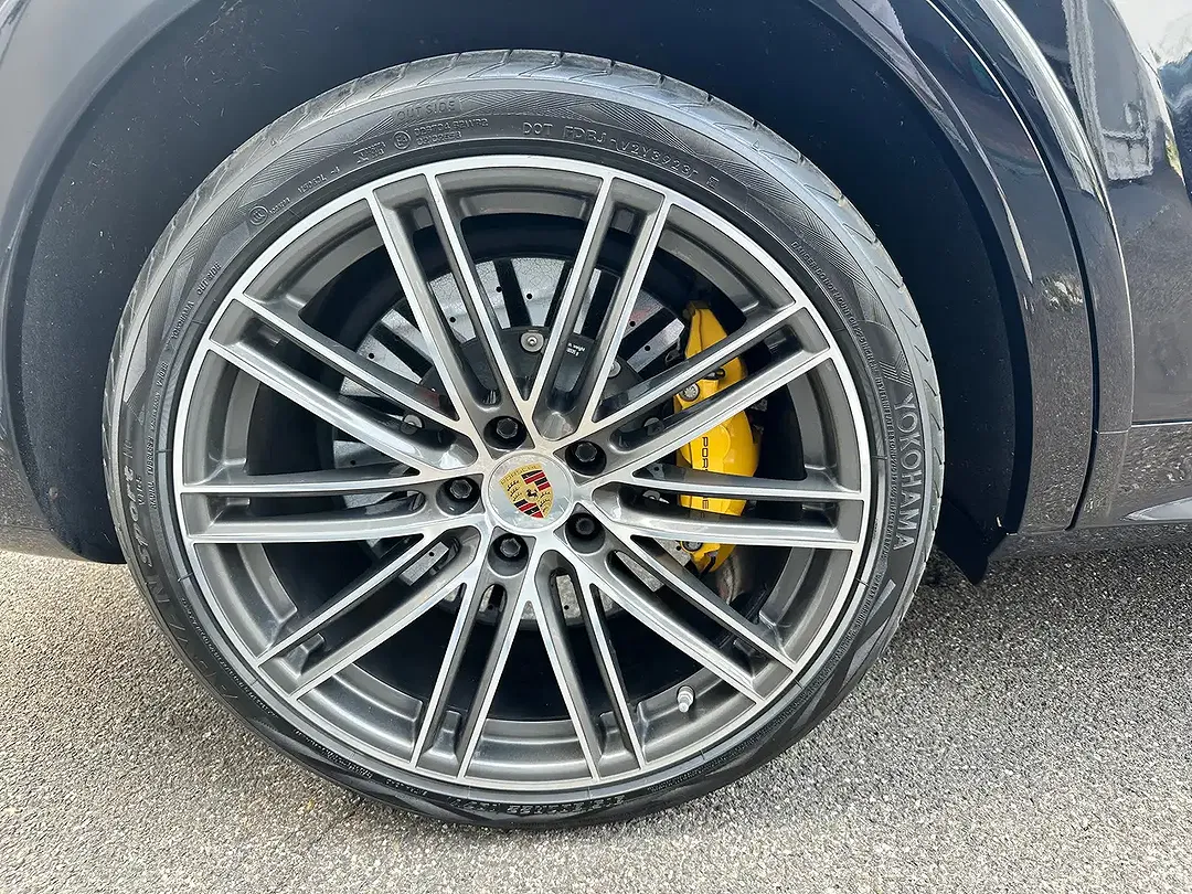 Porsche Cayenne - Thumbnail 8