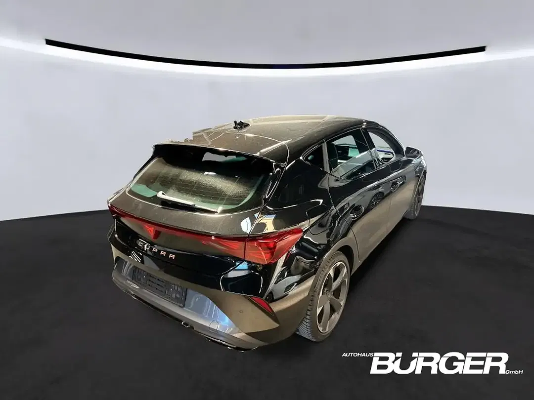 CUPRA Leon - Thumbnail 3
