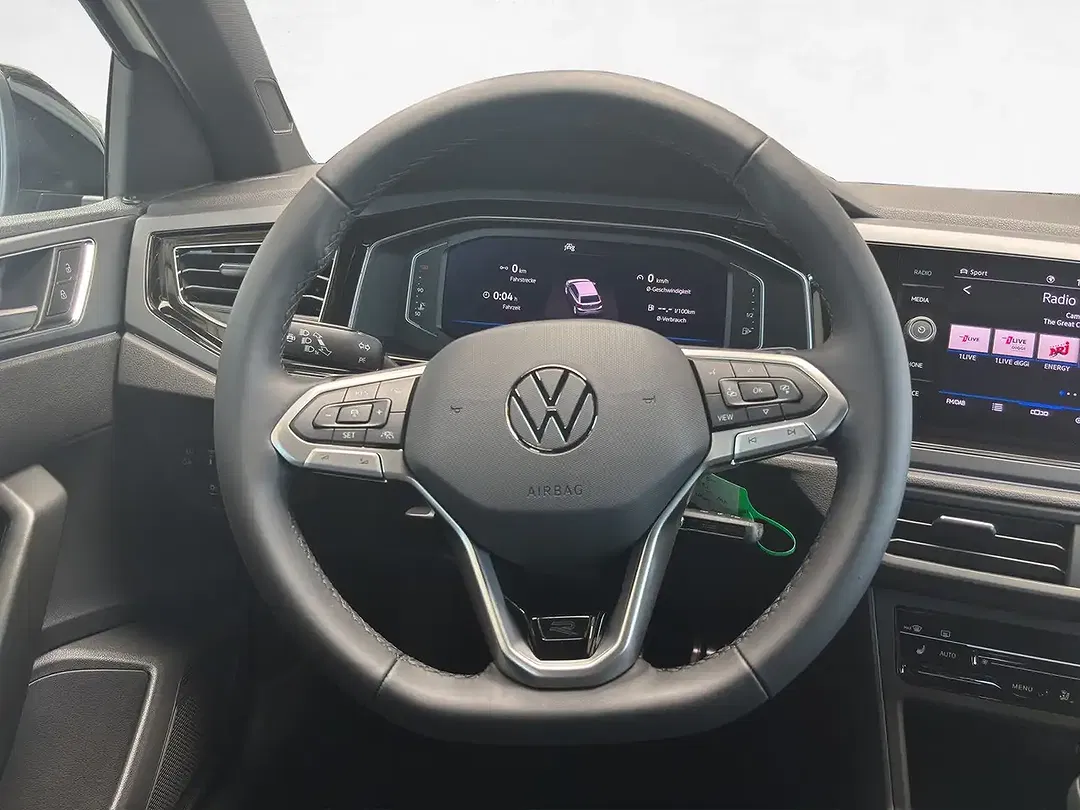 Volkswagen Polo - Thumbnail 11