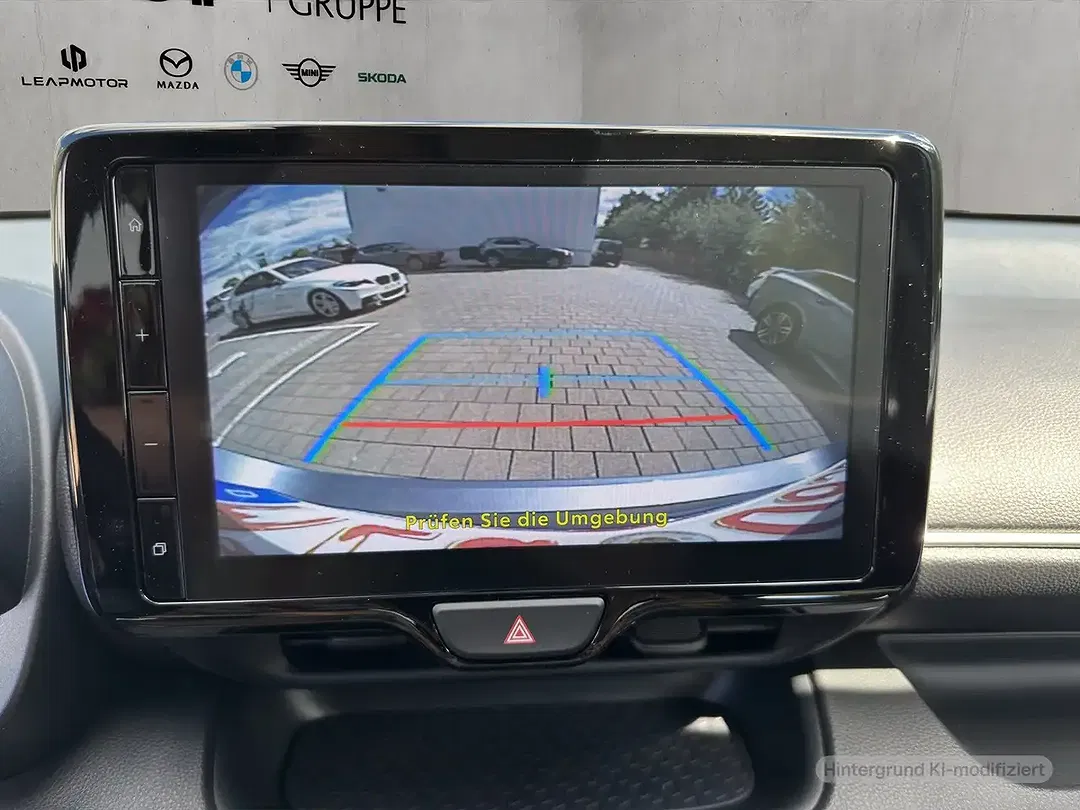 Mazda 2 - Thumbnail 10