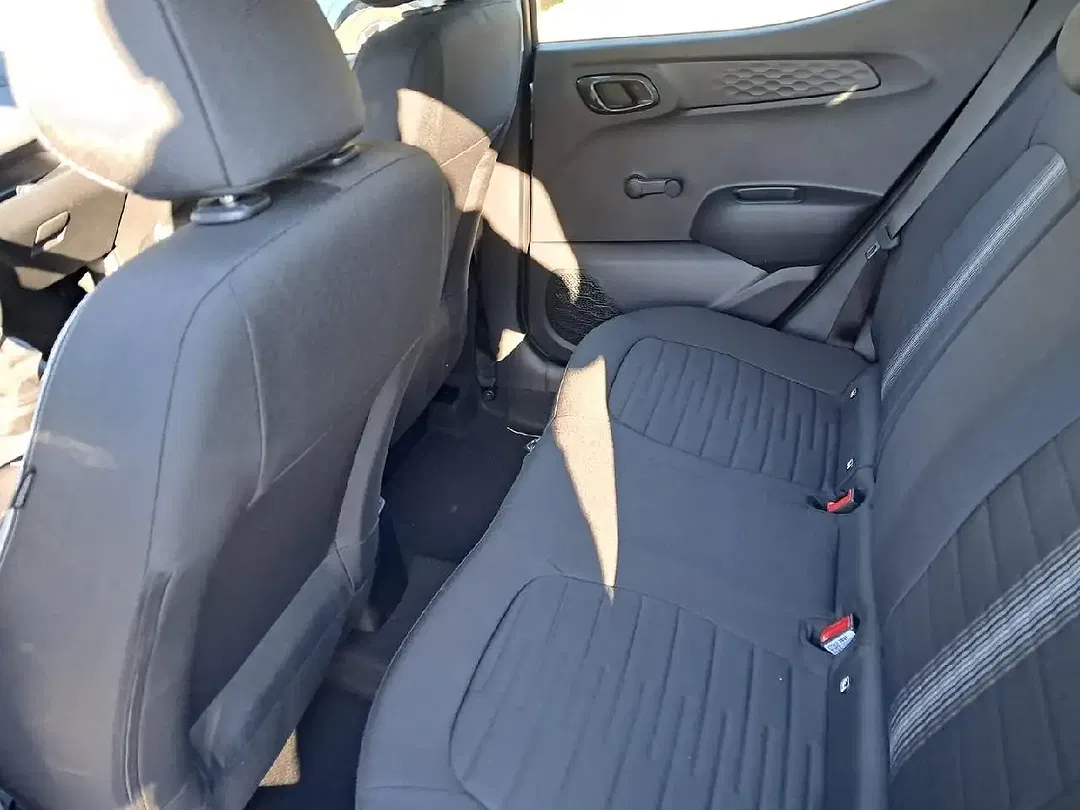 Hyundai i10 - Thumbnail 7