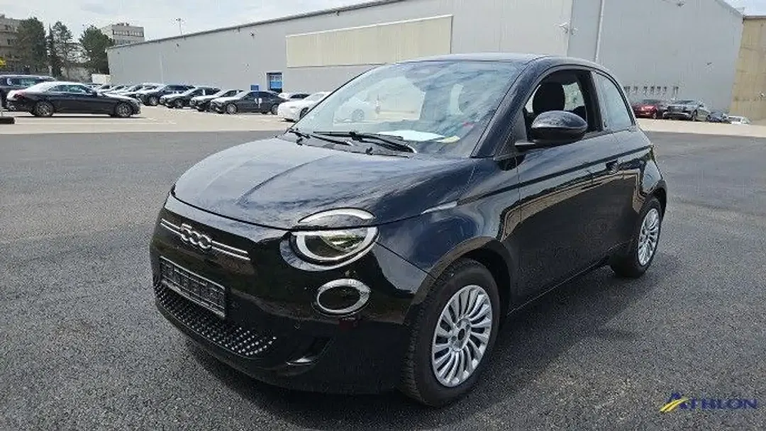 Fiat 500e - Thumbnail 1