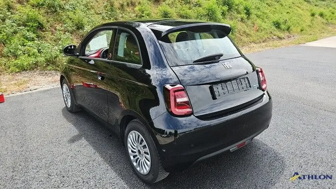 Fiat 500e - Thumbnail 3