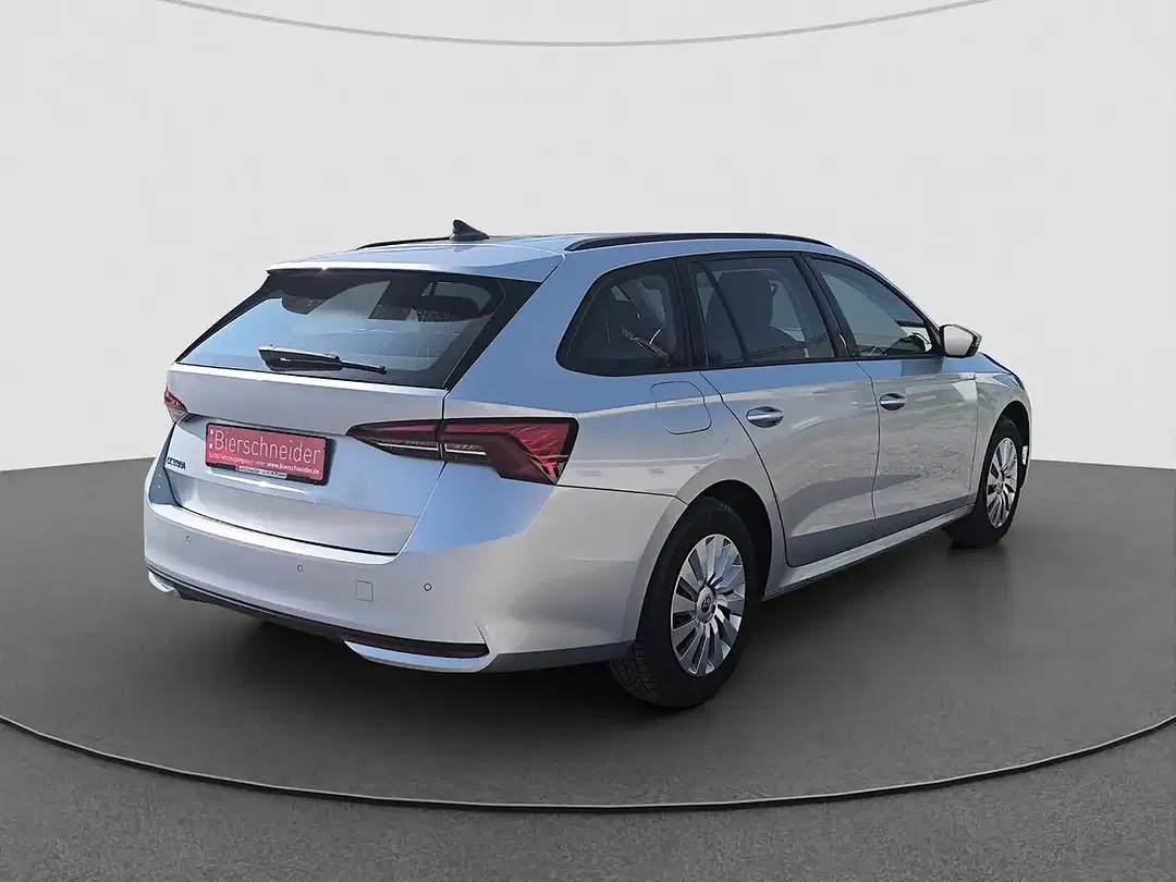 Skoda Octavia - Thumbnail 9