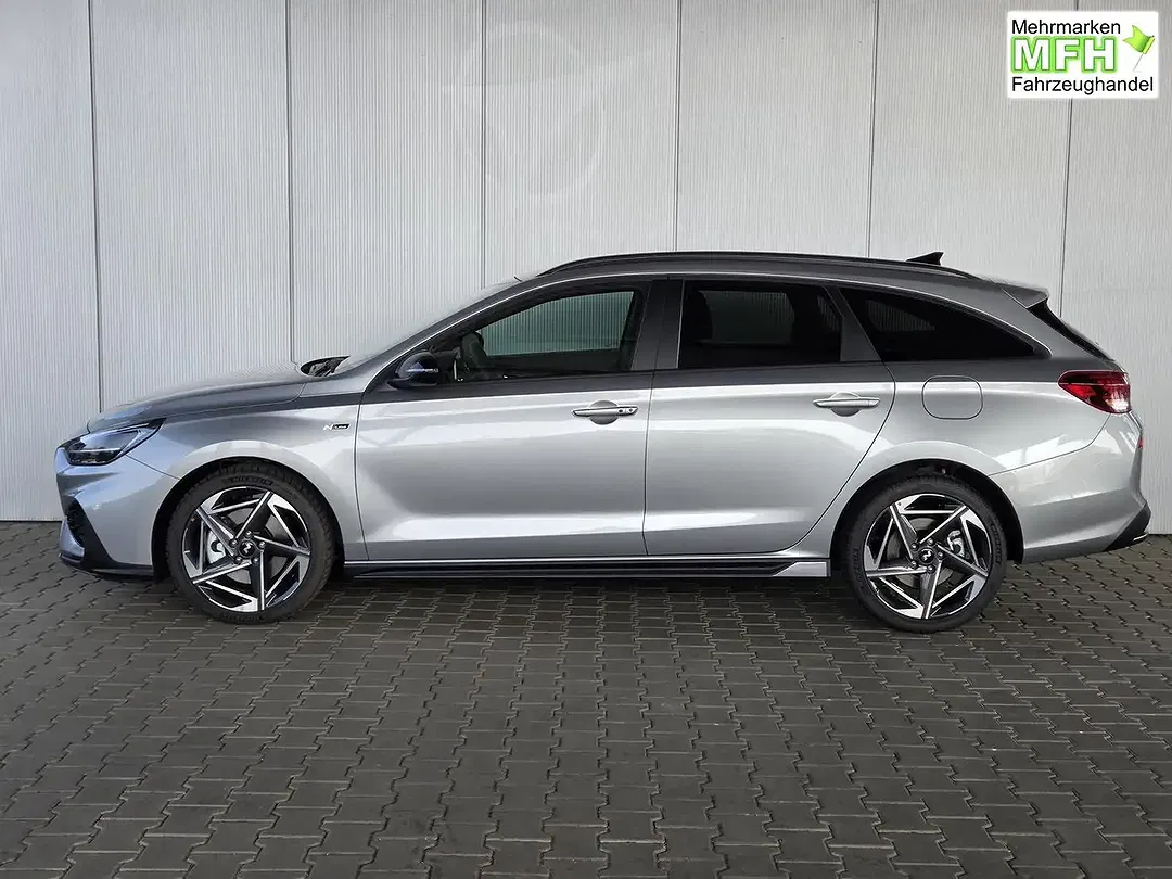 Hyundai i30 - Thumbnail 2