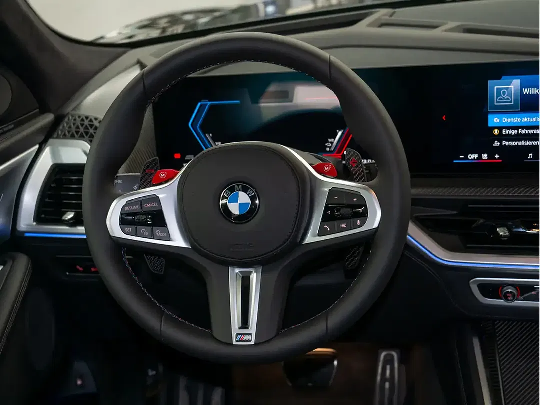 BMW XM - Thumbnail 10