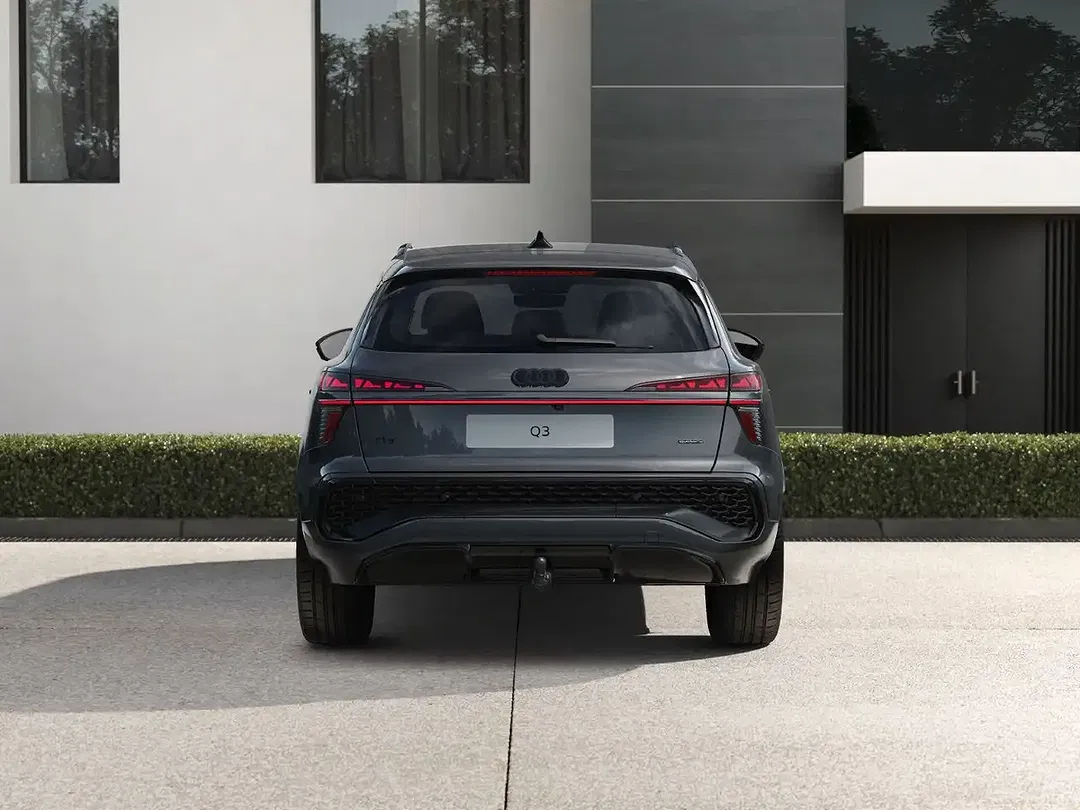 Audi Q3 - Thumbnail 4