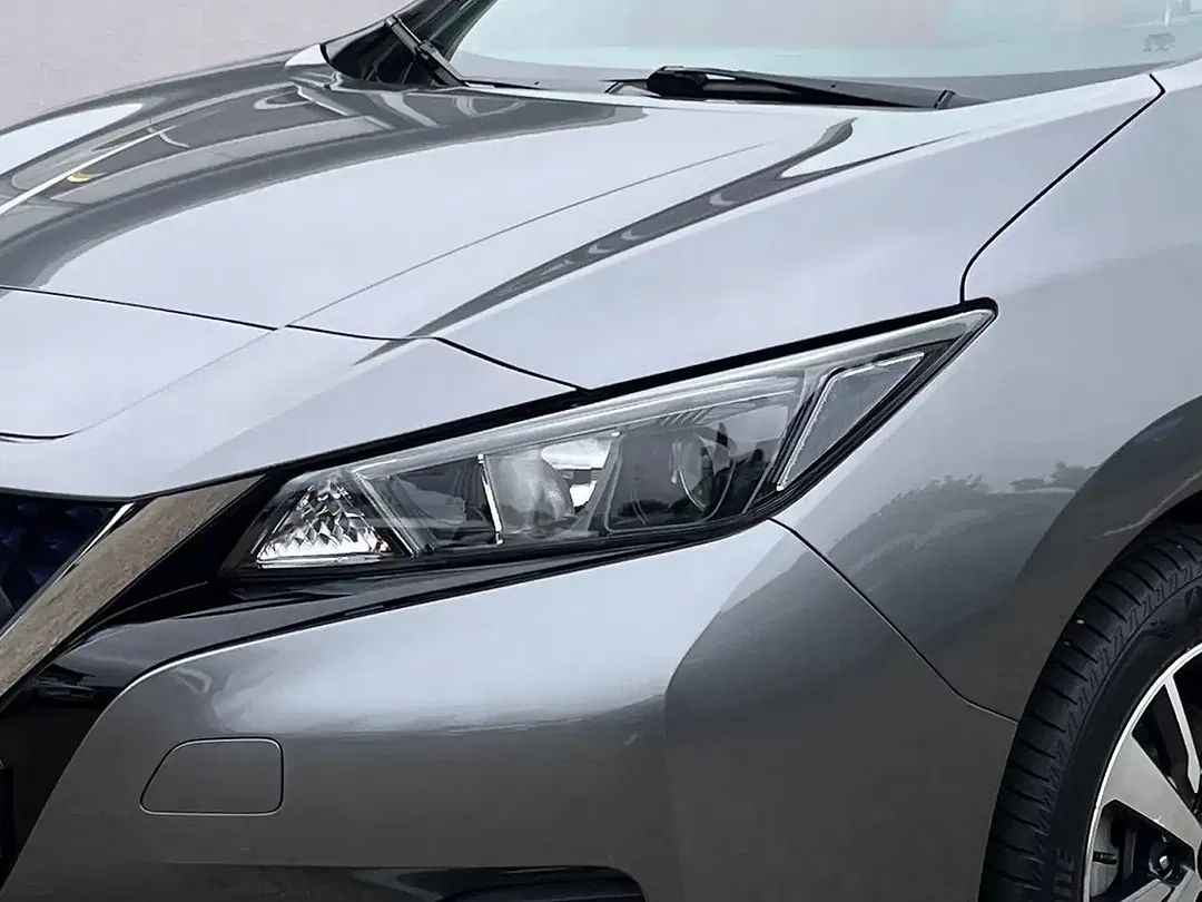 Nissan Leaf - Thumbnail 9