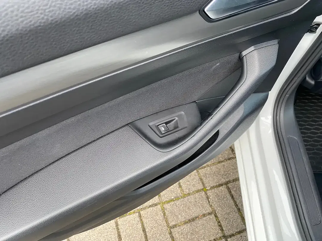 Volkswagen Passat Variant - Thumbnail 9