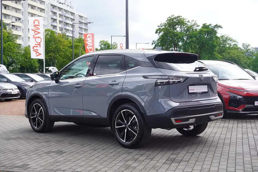 Nissan Qashqai - Thumbnail 3