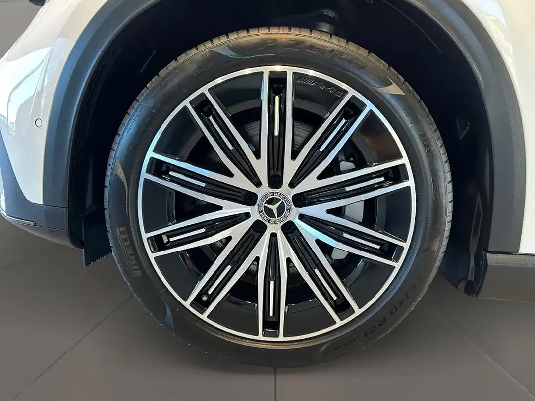 Mercedes-Benz EQE 350 - Thumbnail 12