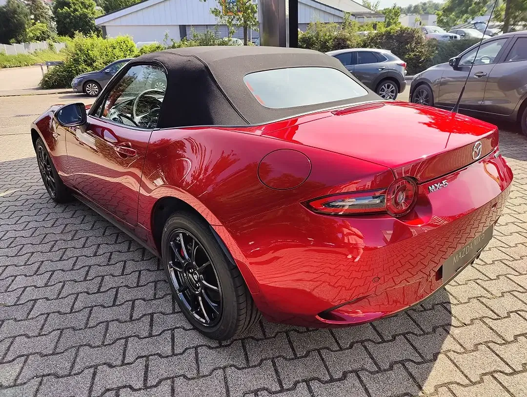 Mazda MX-5 - Thumbnail 6