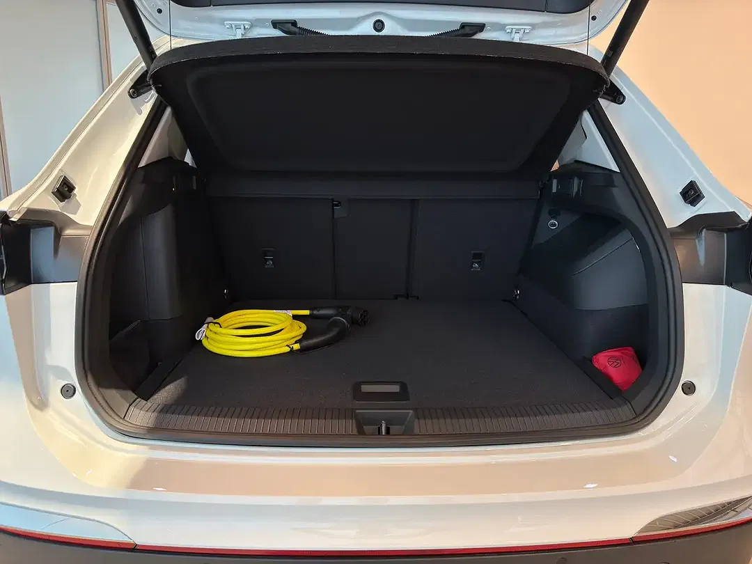 Volkswagen Tiguan - Thumbnail 14