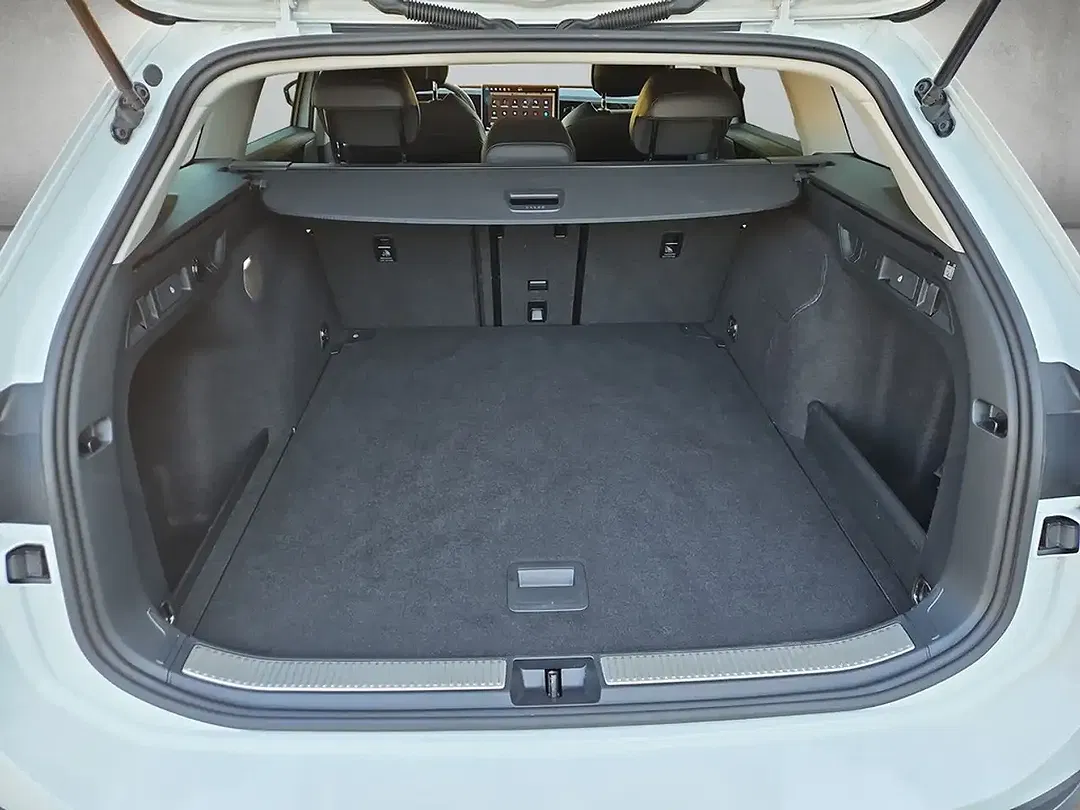 Volkswagen Passat Variant - Thumbnail 5
