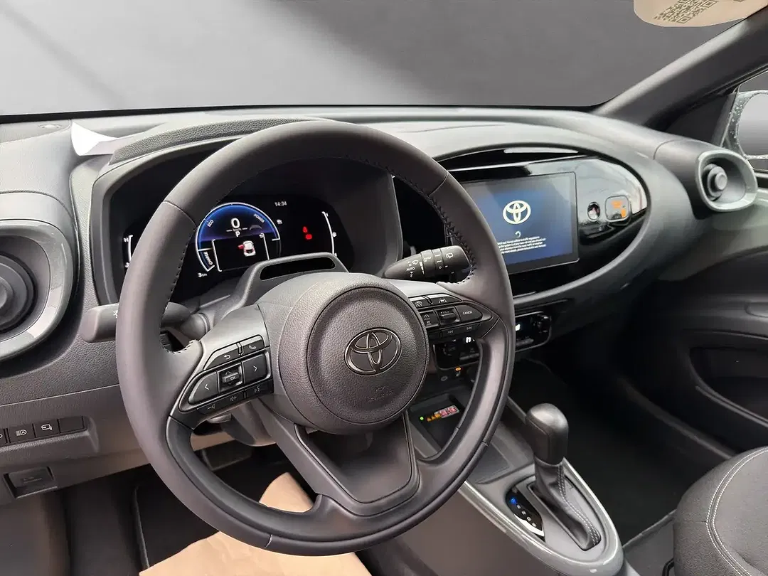 Toyota Aygo X - Thumbnail 10