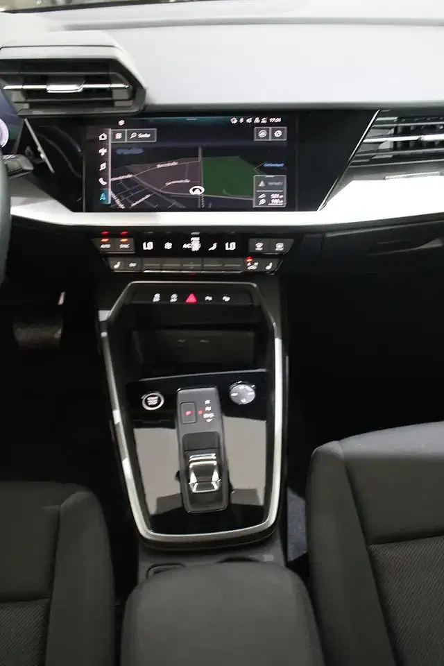 Audi A3 - Thumbnail 6
