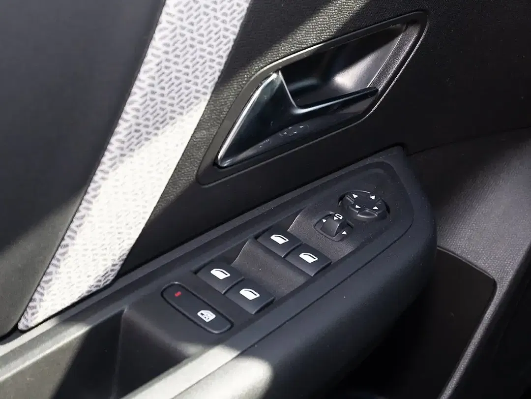 Citroen C4 - Thumbnail 5