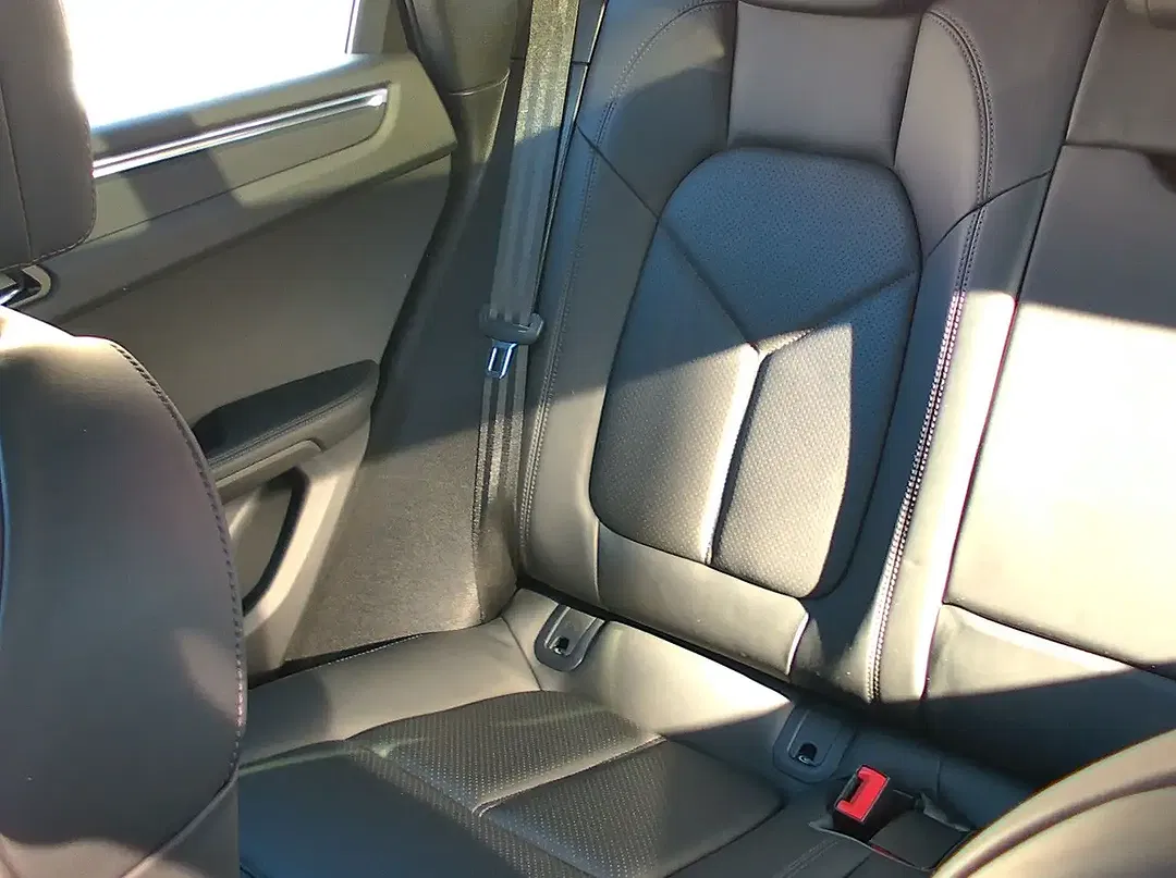 Porsche Macan - Thumbnail 11