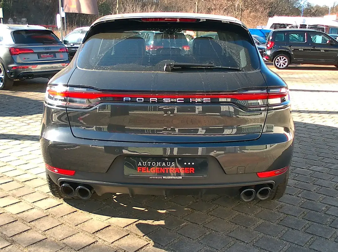 Porsche Macan - Thumbnail 6