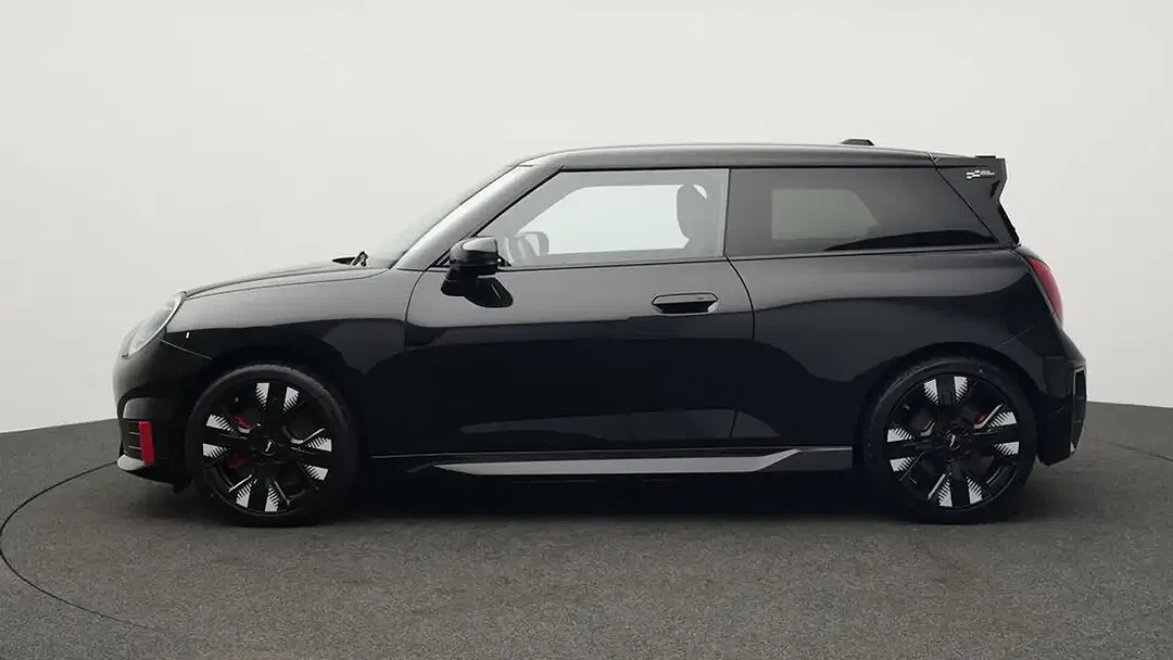 MINI John Cooper Works - Thumbnail 3