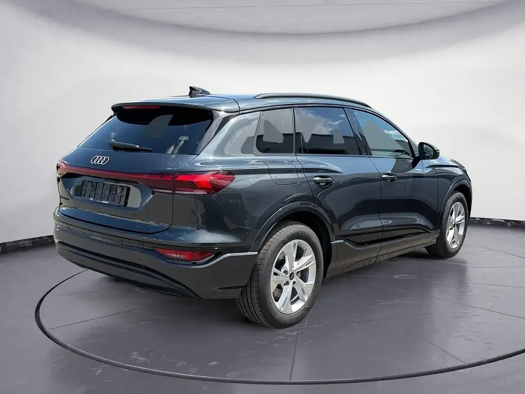 Audi Q6 e-tron - Thumbnail 5