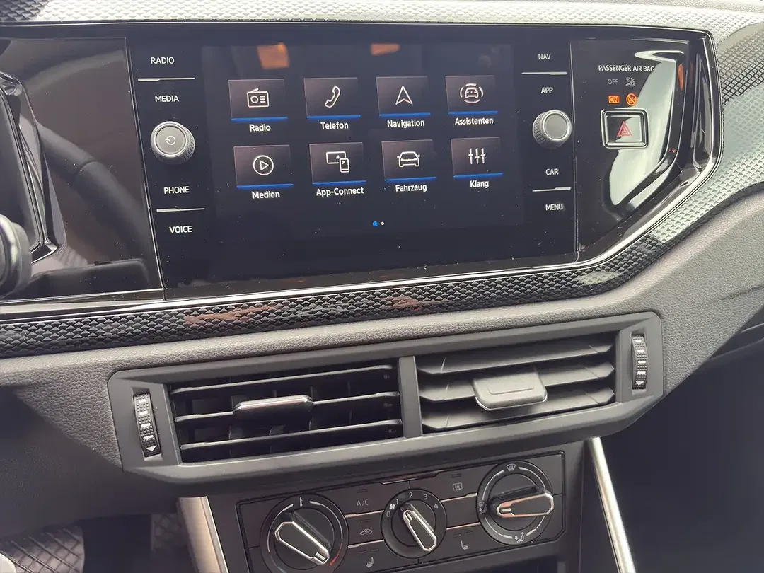 Volkswagen Polo - Thumbnail 10