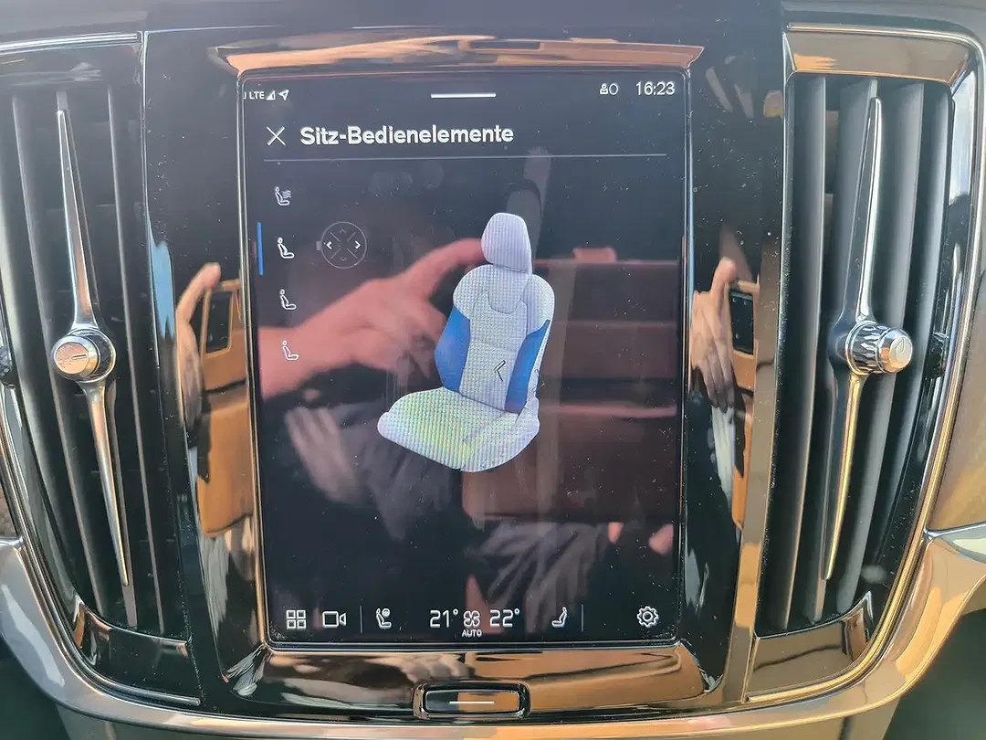 Volvo V90 - Thumbnail 25