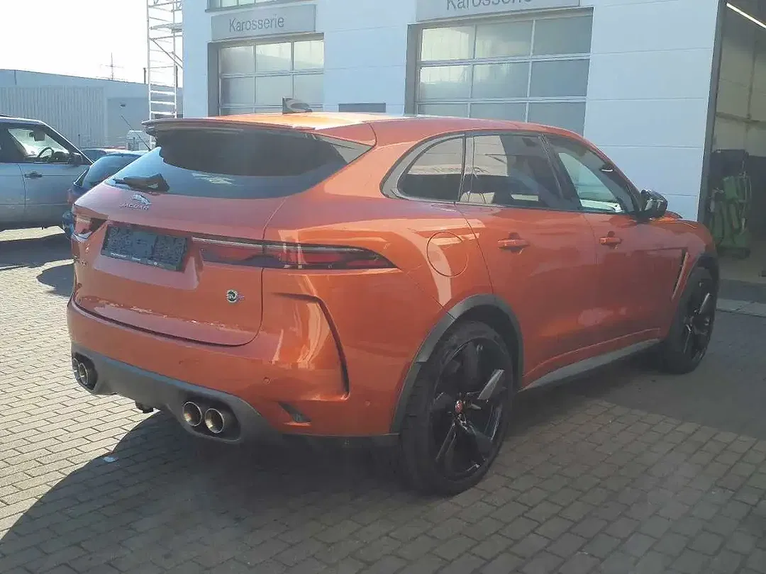 Jaguar F-Pace - Thumbnail 3