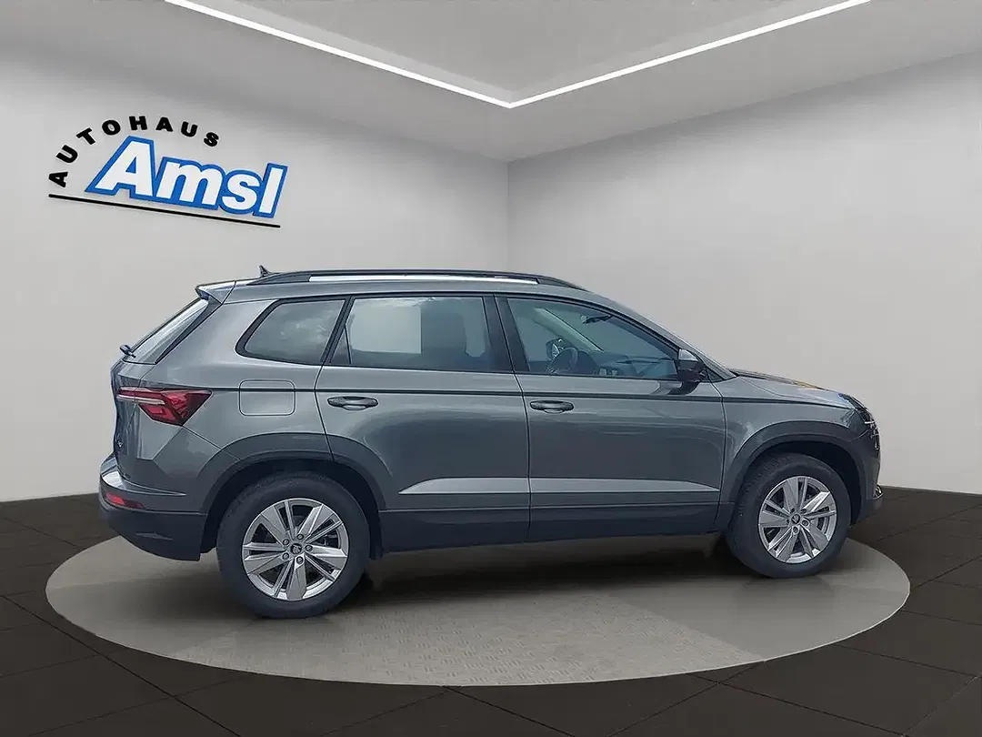 Skoda Karoq - Thumbnail 6