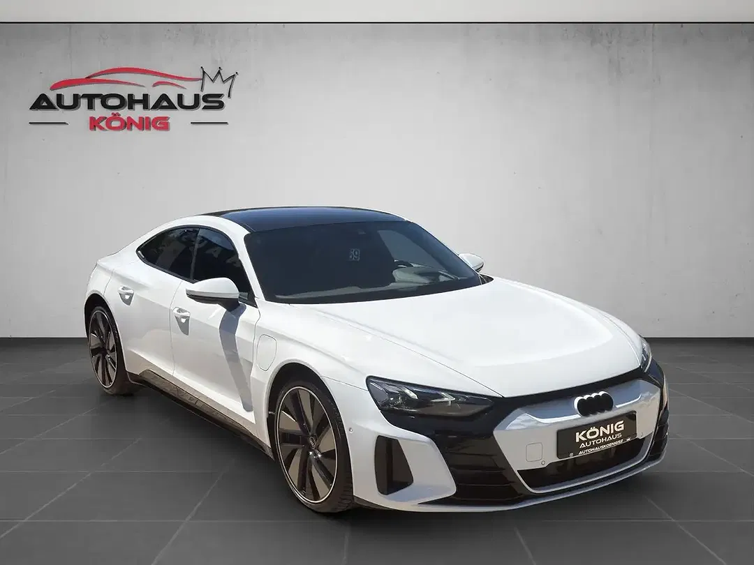 Audi e-tron GT - Thumbnail 12