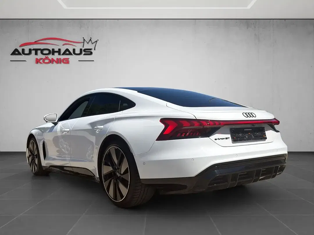 Audi e-tron GT - Thumbnail 6