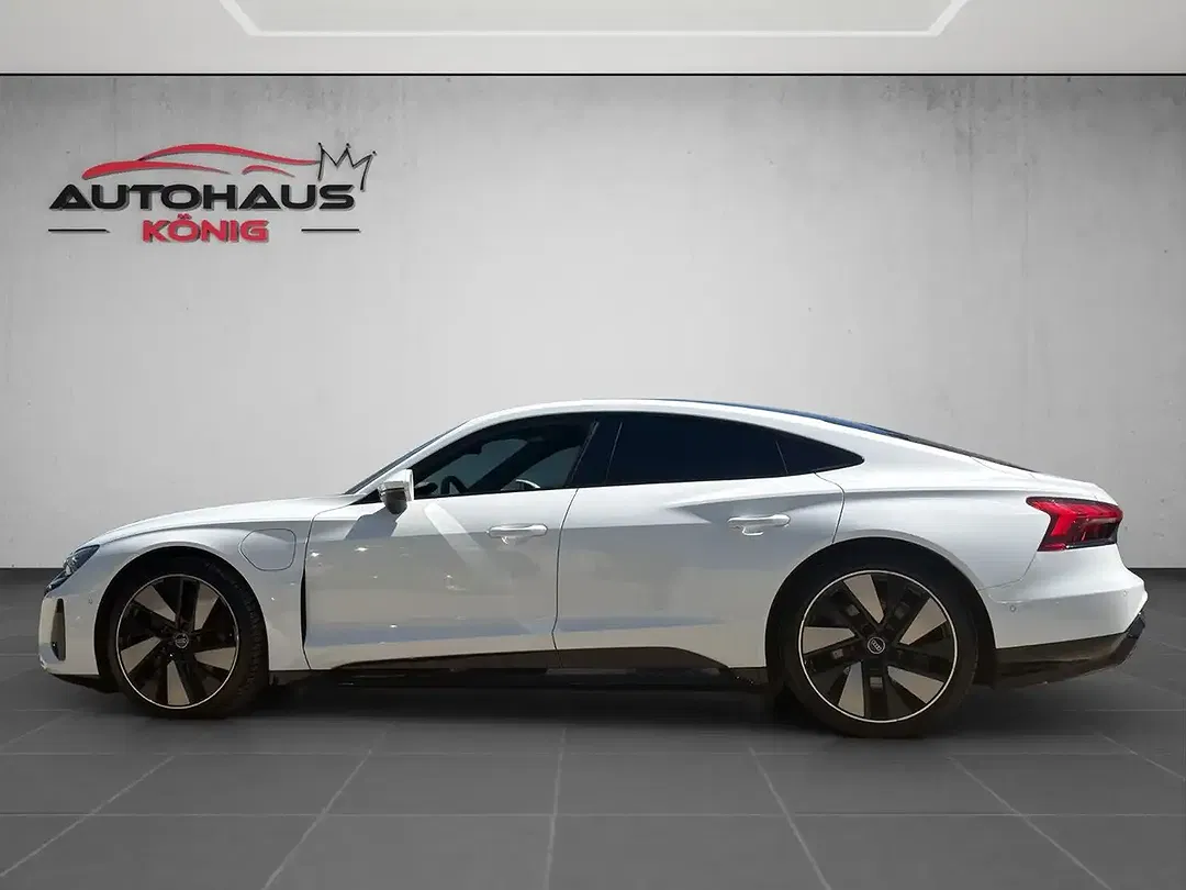Audi e-tron GT - Thumbnail 8