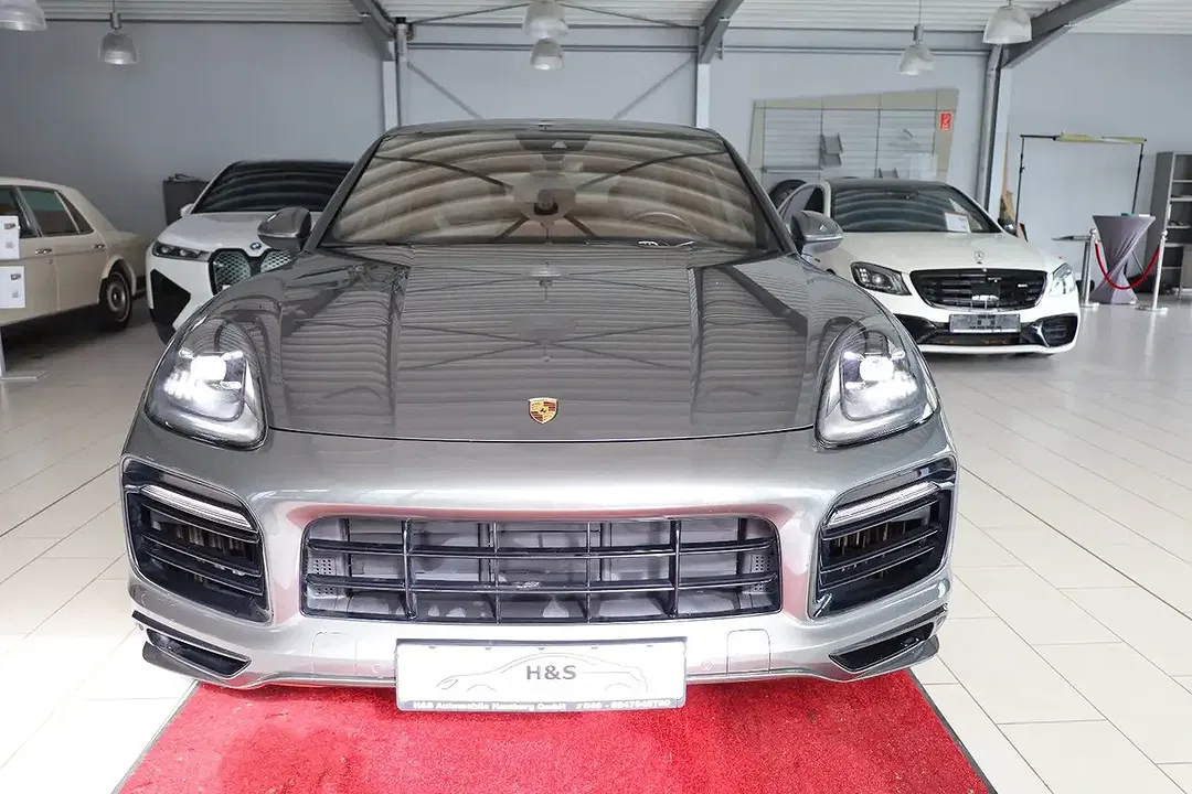 Porsche Cayenne - Thumbnail 8