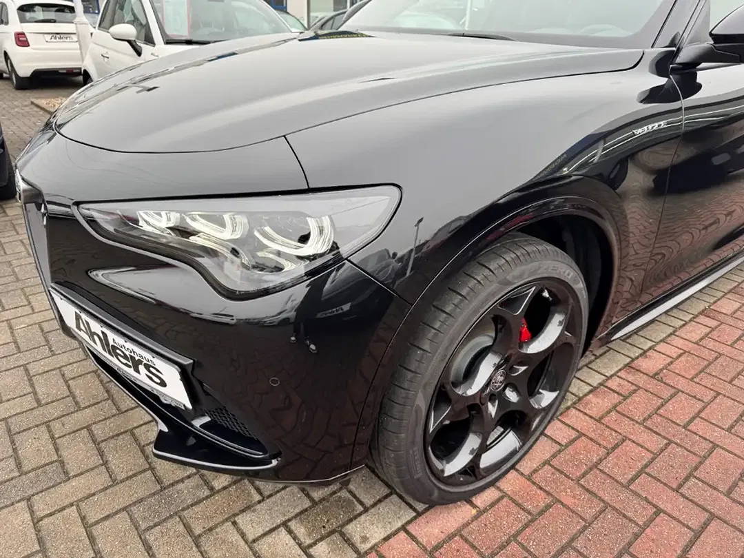 Alfa Romeo Stelvio - Thumbnail 13