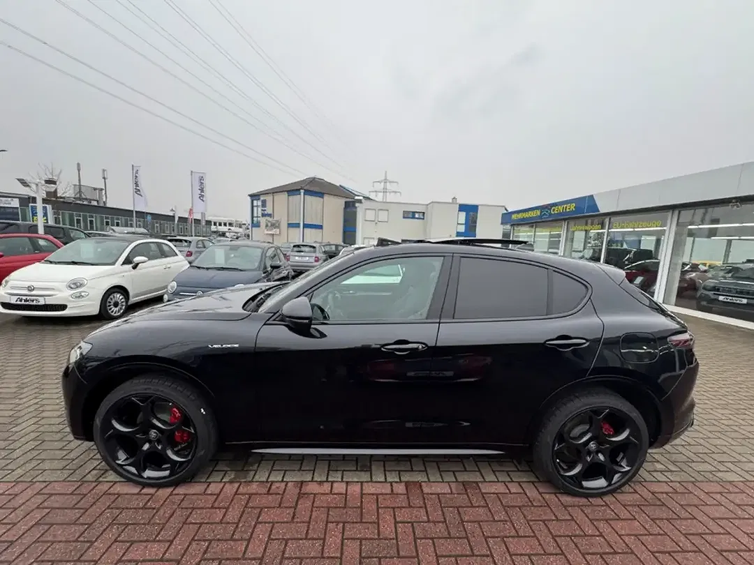 Alfa Romeo Stelvio - Thumbnail 4