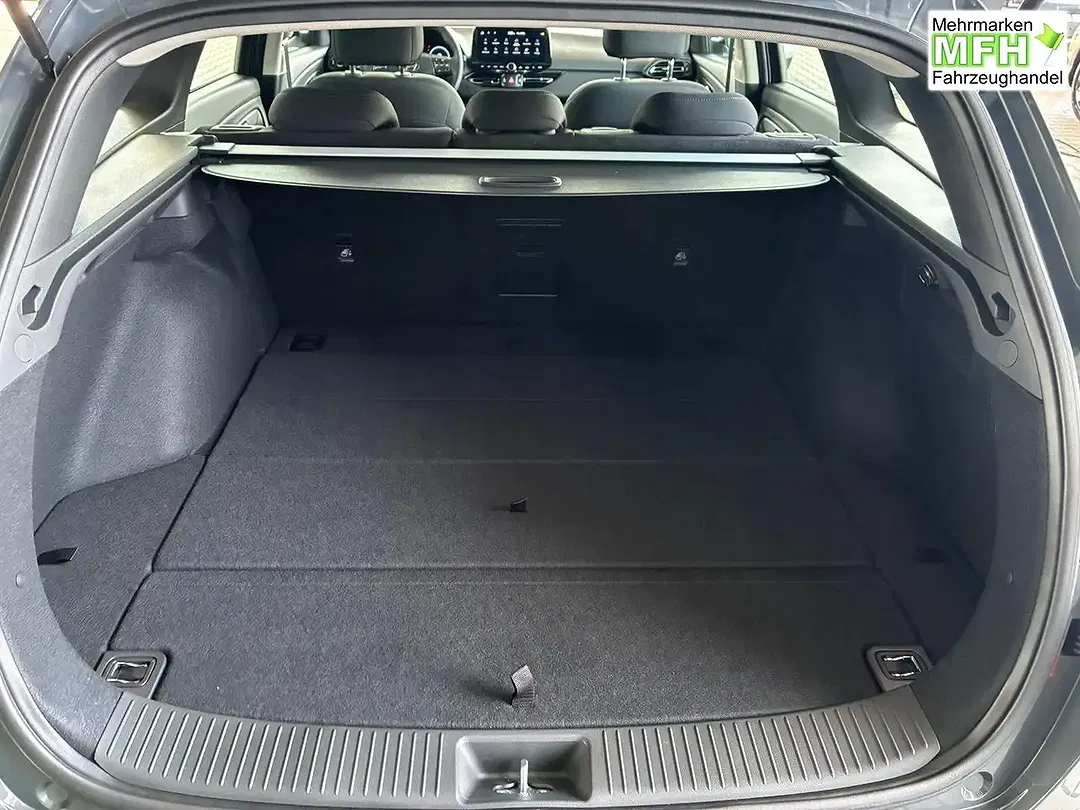 Hyundai i30 - Thumbnail 8