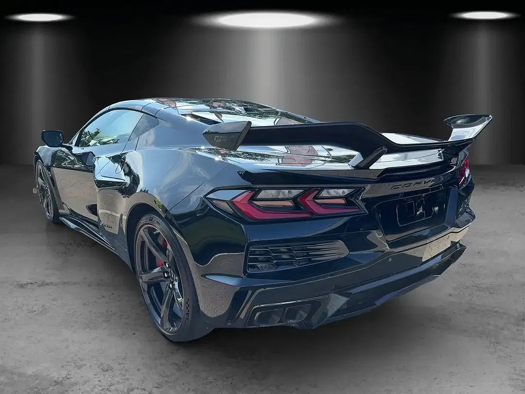 Corvette Z06 - Thumbnail 3