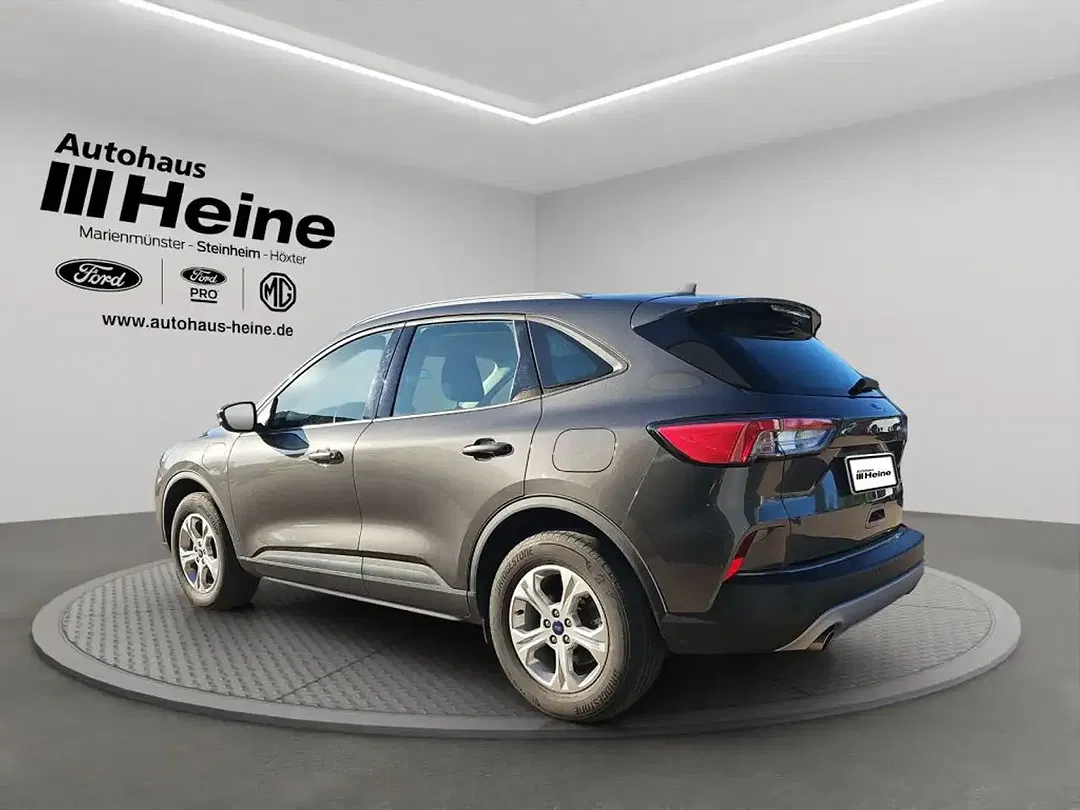 Ford Kuga - Thumbnail 3