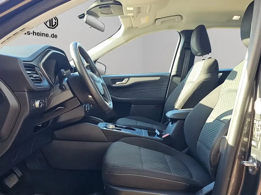 Ford Kuga - Thumbnail 9